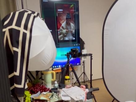 多显示器多平台大法!#多平台直播 #直播间搭建 #绿幕直播间搭建 #显示器连接 #直播设备