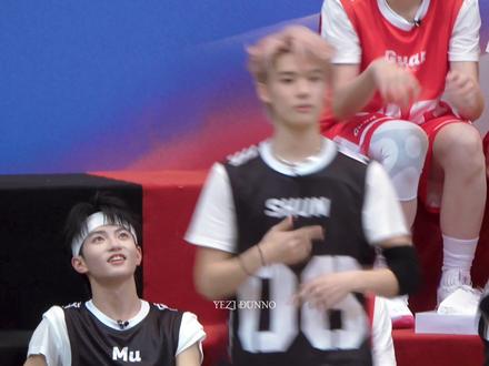 装逼装逼我装逼🤫
#张峻豪 #张峻豪到底在嘘什么