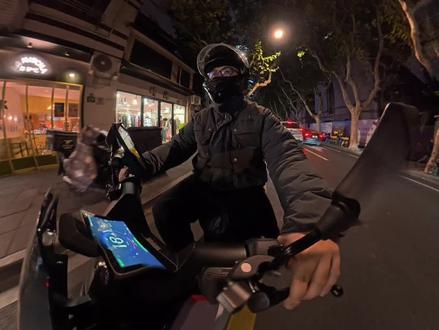 大家关心的26款小牛MT公布了售价,价格还算有点竞争力
等着看明天公布智能化配置了
#电动自行车 #小牛电动 #小牛MT #新新国标电动车