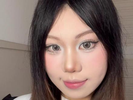 方圆脸一起来画古早千禧妆吧! #方圆脸 #方圆脸妆容 #化妆 #妆教 #变装