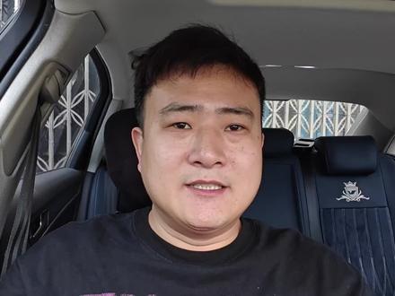 小鹏汽车年底量产人形机器人 小鹏入选广东战略性新兴产业引导基金首批项目#人形机器人 #小鹏汽车 #小鹏机器人 #基金