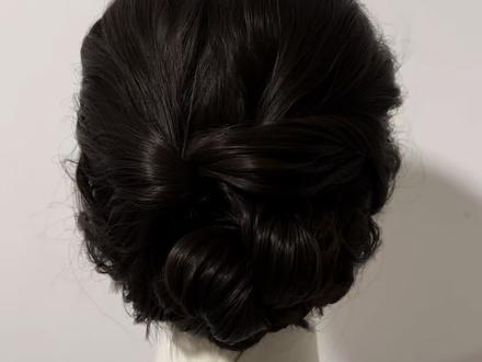 中短发编发|温柔花苞公主盘发,侧面看圆润饱满,背面看甜美温柔有纹理感~#发型教程#中短发发型#公主头#蓬松饱满发型 #简单好看发型