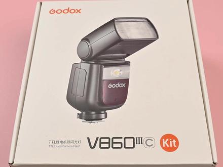 神牛V860三代闪光灯是闪光灯五边形战士,网红闪光灯当之无愧! #神牛 #神牛V860三代