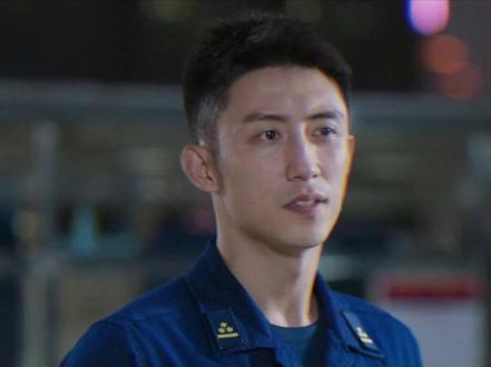#林陆骁被堵话可怜又好笑 杨指:为了保护一九十全,只能牺牲林站啦 #他从火光中走来