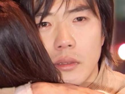 谁看过这个,我高三那年每天半夜蹲电视跟,关掉音量看完全集,差点没哭过去,现在每年都还看一遍,权相宇得哭戏太心疼了,过程结局都很虐,视频有点长,舍不得剪啊😭#悲伤恋歌#韩剧 #回忆杀