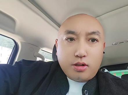 小鹏GX上市,起步30万左右,顶配也就30多点,这性价比很高啊,线控底盘,后轮转向,空气悬挂,预瞄魔毯底盘,全电动门开关,1600多公里长续航,大空间,电控隐私玻璃等等配置都很符合我的要求,就是这个智驾没有激光雷达,是纯视觉的不知道行不行啊。#小鹏GX #小鹏汽车 #小鹏汽车智驾怎么样 #小鹏智驾怎么样 #小鹏智驾