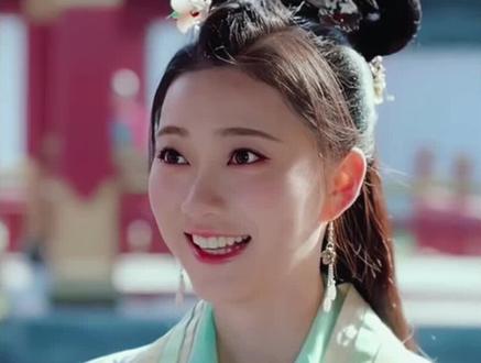 这是赵瑟瑟此生第一次,也是唯一一次直呼李承鄞的名讳。这个为爱耗尽所有痴狂的女人,终究在他层层叠叠的利用里,一点点蚀骨焚心,彻底弄丢了自己。原来先爱己,而后爱人,才是感情里最清醒的道理,可惜赵瑟瑟到最后都没懂。#人生若如初相见 #原创剪辑 #陈星旭 #彭小苒 #夏娃