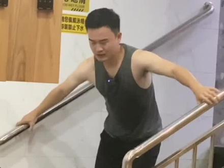 差点又给他装到了? #星巢计划 #星巢玩车人 #汽车人共创计划 @抖音汽车