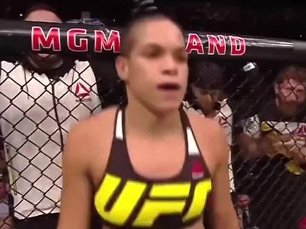 地表最强女子之间的格斗