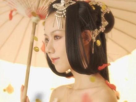 愿你在游戏世界里开心,这幅画该叫什么呢?#夏日打卡挑战 #配音 #剧情 #变装 #剑网三 #cos #七秀