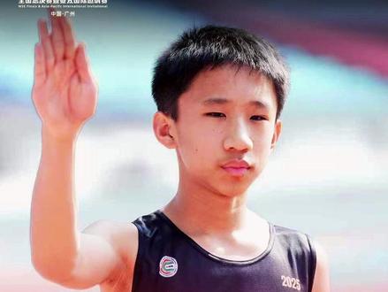 「实力夺冠」WSE 总决赛 U11 男子 400M 决赛,来自福建的周宇霖以55秒98的成绩大幅度改写组别纪录,用实力夺冠! #WSE总决赛 #广东奥林匹克体育中心