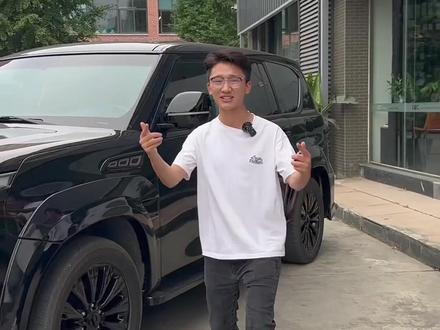20多万买的途乐,在花2万多把它改成黑武士的外观!能否打动你?#成都 #途乐改装 #黑武士 #甩头发换装 #云南冷鑫
