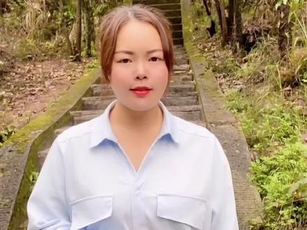 孟姜女到底是有多爱他的丈夫,竟然把长城都哭倒了还义无反顾随他而去?#湖北星旅播 #恩施风情之旅