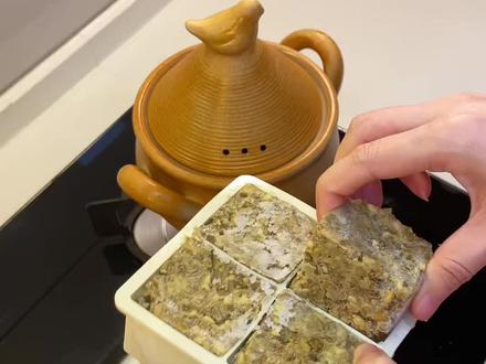 大家周末愉快,绿豆算的上夏天主角之一,其实做起来很简单啦! #厨房日记vlog #中式养胃计划#一人食vlog