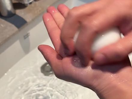 #测评 最近很火的这款烟酰胺蚕丝皂,价格这么便宜,真的好用吗?#蚕丝皂 #除螨皂 #护肤