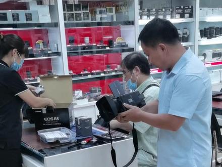 婚庆摄影器材摄像机松下153mc#佳能r5 c佳能r6 佳能r7 r10#二手相机镜头置换 以旧换新#索尼微单 a6400 a7m4 索尼a7m3 索尼a7s3#尼康Z9 z6 z7 #收二手相机镜头