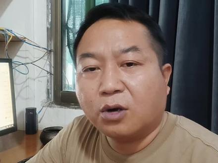 2026年江西高考本科线创新低超本科线50分,省内也没啥优势。江西复读生多,这样导致江西高考分数线低的情况下,高分考生却扎堆。这就是分数倒挂。分数线低,可高分考生却不少——这对于应届生来说:超过本科线几十分也没有啥优势,江西500_600分的有不少人,可是江西好的大学不多,只能外溢其他省份或者复读。这样往复下去,应届生就太难了。#江西高考#本科线#复读