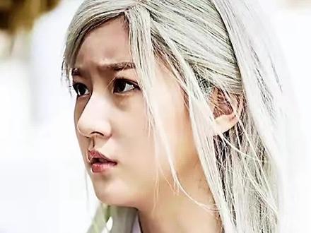 《魔女宝鉴》主公知道当年母亲选择哥哥要杀掉自己伤心无比