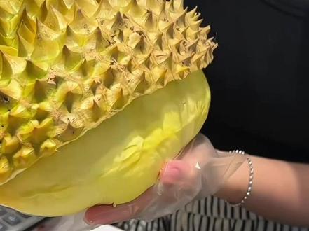 榴莲配酒,堪比头孢!