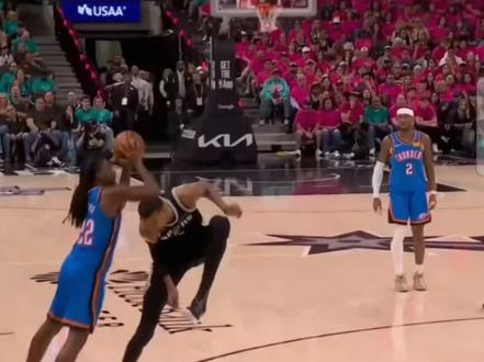 比赛虽然精彩,过程不堪入目。
#nba季后赛
#马刺VS雷霆
#争议判罚
#前仰跳投
#小沈写诗词