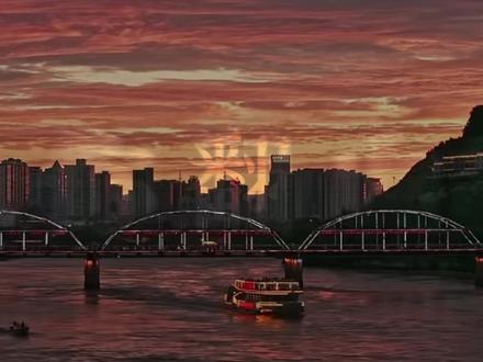 “甘肃,是西部的狂想曲。不来西北,不知天地的辽阔;不来甘肃,不知北方的彪悍。”
黄河奔腾不息,大漠驼铃悠悠,草原一望无际,丹霞七彩斑斓,雪山巍峨屹立……甘肃,涵盖了除海洋和岛礁外的所有自然地理类型。
她是李白描绘的“明月出天山,苍茫云海间。”,是王之涣提笔的“黄河远上白云间,一片孤城万仞山。”,是王维记叙的“大漠孤烟直,长河落日圆。”,是罗家伦执笔的“不望祁连山顶雪,错将张掖认江南。”……是古往今来无数文人墨客挥毫泼墨,执笔描绘的多彩甘肃。
黄河在这里低语,呢喃着始祖伏羲创世的模样;先民在彩陶上描摹智慧的纹路,曲折的线条成为文明的曙光。这里是周秦的摇篮——周人崛起于庆阳黄土,秦人肇基于天水河谷,帝王将相的足迹烙印在群山沟壑间。丝绸之路的驼铃穿越时空长廊,张骞手持节杖踏黄沙、凿空西域,少年将军霍去病饮马瀚海、拓土开疆,将豪情铸入祁连冰雪。
甘肃,一部流动的史诗。她庄严如阳关烈酒,洒脱似胡笳一曲;她以三千里丝路为弦,奏响古今碰撞的交响。等待你踏过玉门春风,循着彩陶的纹路、驼铃的回响,共织华夏文明的独特篇章。
交响丝路,如意甘肃,诚邀五湖四海好友,期待您的到来。
不论是哪座山川,哪片湖海,我翻过山和岭,只为遇见不一样的甘肃。
#甘肃 #我为你翻山越岭