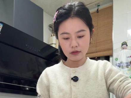 看了好久的霉豆腐,终于让我玩上了#霉豆腐 #在家自制毛豆腐也太好玩了 #青年创作者成长计划 #霉豆腐制作 #我在抖音看毛豆腐