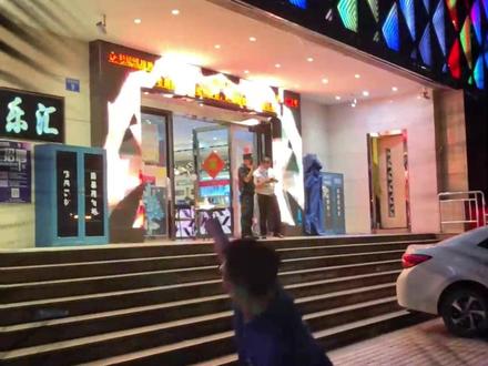 就是这里~99任唱7小时!#带上朋友一起嗨 #ktv #周末去哪玩 #抖音团购优惠 #国庆超会玩指南