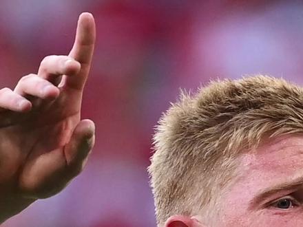 #dou来欧洲杯 这次受伤他哭了 #hi欧洲杯 #德布劳内