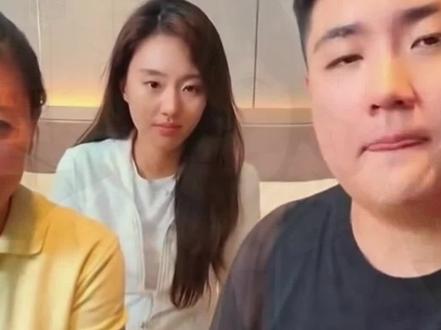 闫学晶儿子儿媳悄悄成立电商公司 #明星热点爆料 #明星八卦 #就想说点大实话