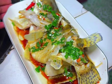 餐桌上怎么少的了清蒸鳜鱼 鲜美又好吃 餐桌上的颜值担当 #家常菜 #清蒸鳜鱼 #清蒸鱼 #鳜鱼 #美食教程