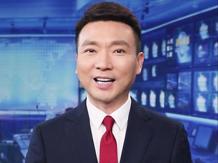 天安门广场上这道靓丽风景,致敬风华正茂的百年大党,致敬青春#主播说联播