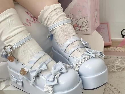 当Mikko遇上厚切奶糕!#mikko联名 #厚底鞋#lo鞋安利