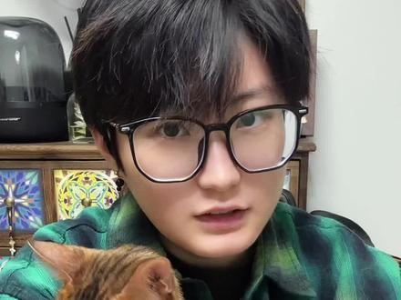 夏天给猫剃毛须知!剃毛一时爽,长火葬场#养猫的应该都懂吧 #猫剃毛 #猫掉毛 #新手养猫 #猫毛解决方案