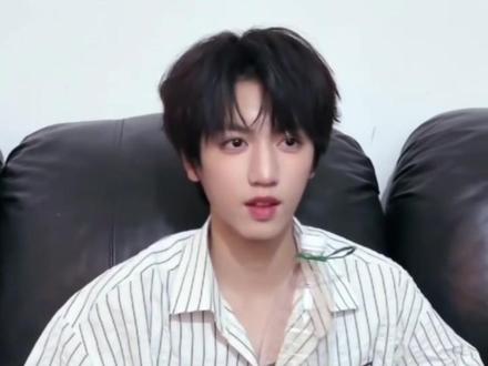 张桂源17岁的钓商极高... #张桂源 #养成系 #搞笑 #TF家族四代 @DOU+上热门