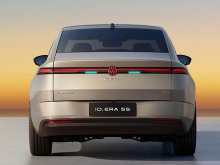 上汽大众全新车型ID. ERA 5S实力登场!
作为大众品牌全球首款支持城市NOA的轿车,ID. ERA 5S首发搭载基于地平线征程®系列芯片的酷睿程高阶智驾方案,实现全场景智驾覆盖,带来更懂中国路的智驾体验。
未来,地平线将与@上汽大众 一起,把更好用的智驾带给更多用户,让每一次出行都更安心!
#地平线 #地平线征程 #酷睿程 #开智驾地平线就很好