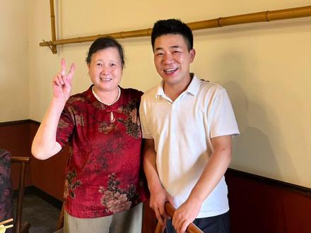 在小县城外婆追星成功的一天#地方特色美食