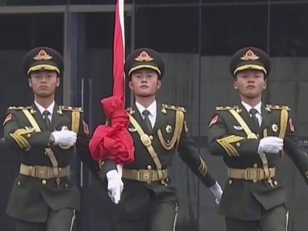 #南京大屠杀死难者国家公祭日 下半旗志哀,以国之名,悼我同胞。