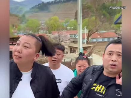 就在刚刚,网红东北雨姐手术后首度露面。#就在刚刚