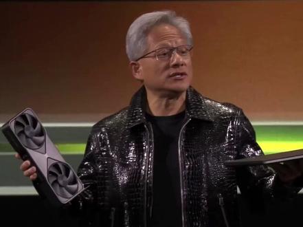 大抵是游艇修好了,他终于想起我们了 #显卡 #英伟达 #电脑