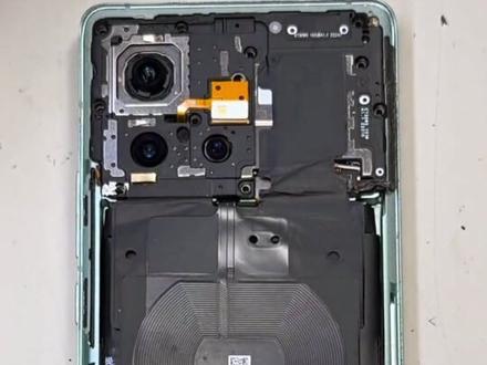 iQOO11Pro/11s/11系列 无wifi/重启/黑屏 iqoo11 iqoo11s iqoo11pro 死机卡顿 wifi打不开 时有时无 不读卡 重启进不去系统 黑屏不开机 #手机维修 #iqoo11pro #iqoo11s #iqoo11 #soc虚焊