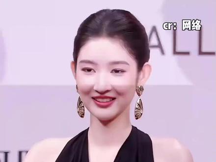 王玉雯完全的内娱抽象魔童#搞笑女 #王玉雯 #内娱 #女明星 #星光大赏