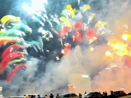 手机拍烟花3步出片技巧! #楼下摄影 #手机摄影 #邪修出片指南