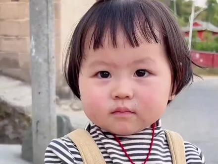 #瑶一瑶小肉包 #瑶一瑶表情包 #骗你生女儿 好想和妹崽玩