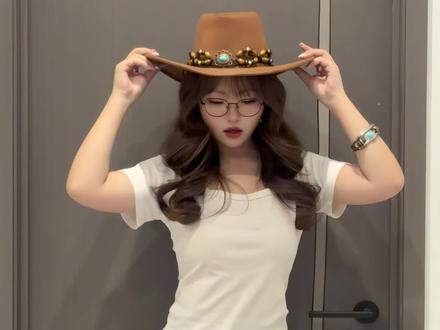 不敢带你 回你内蒙#撒西不理哒呐 #抖音热门舞蹈计划 #百大红人新年出片战袍#我的2025舞蹈回忆