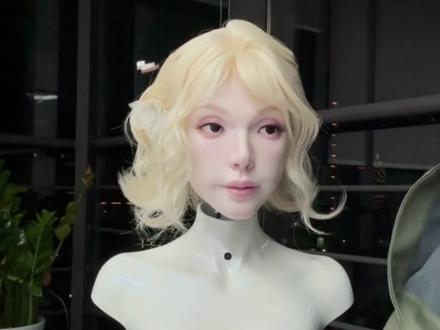 机器人竟长了“真人脸”,能变情绪,还会装睡! #首形科技 #U航 #机器人 #人脸机器人 #具身智能