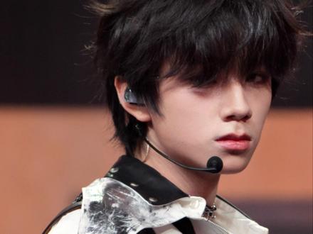 王橹杰《希区考克 作品152》4K高清直拍|禁忌八秒上新中 有这种脸蛋追crush可以事半功倍的吧!#橹穆 #杰丞 #271199 #王橹杰 #TF家族荣耀之战