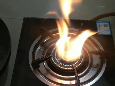 液化气灶为什么烧出红黄火焰,为什么会把锅底烧黑?#燃气灶 #猛火灶 #请在评论区留言 #燃气灶维修