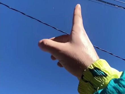 #剪映 香烟扔出去回旋到自己手上的剪辑教程@DOU+小助手