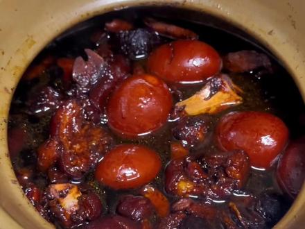 这几天冷麻了,安排起冬天的第一顿猪脚姜!好吃又暖身,想吃的朋友赶紧安排起来🤤#猪脚姜 #广东美食 #美食vlog #好吃到停不下来 #致美斋甜醋