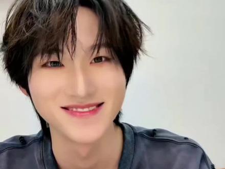 前面两秒是恩仔,后面都是浚铭,整场直播恩仔都在一直说话
#黄朔#陈浚铭 #穆祉丞#TFing #tf四代 #穆祉丞